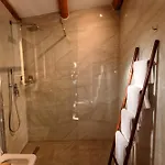 Alpeta Agrotourism & Winery - Roshnik ,