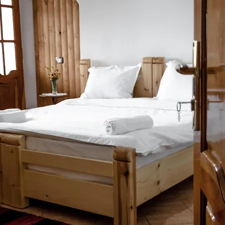 Alpeta Agrotourism & Winery - Roshnik , בית הארחה בראט