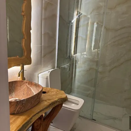 Alpeta Agrotourism & Winery - Roshnik , 培拉特