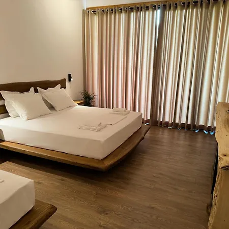Alpeta Agrotourism & Winery - Roshnik , Guest house Berat