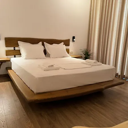 Alpeta Agrotourism & Winery - Roshnik , Guest house Berat