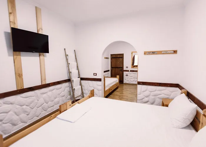 Alpeta Agrotourism & Winery - Roshnik , 4* Berat
