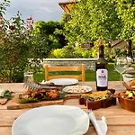 Alpeta Agrotourism & Winery - Roshnik ,