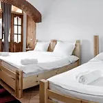 Gasthof Alpeta Agrotourism & Winery - Roshnik ,