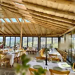 Alpeta Agrotourism & Winery - Roshnik , Pensionat