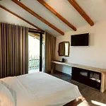 Pensionat Alpeta Agrotourism & Winery - Roshnik , Berat