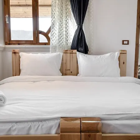 Alpeta Agrotourism & Winery - Roshnik , 4* Berat