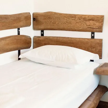 Gæstehus Alpeta Agrotourism & Winery - Roshnik , 4*