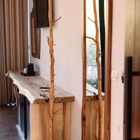 Alpeta Agrotourism & Winery - Roshnik ,